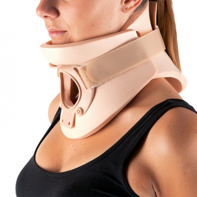 Cervical collar with trachea
opening - Philadelphia